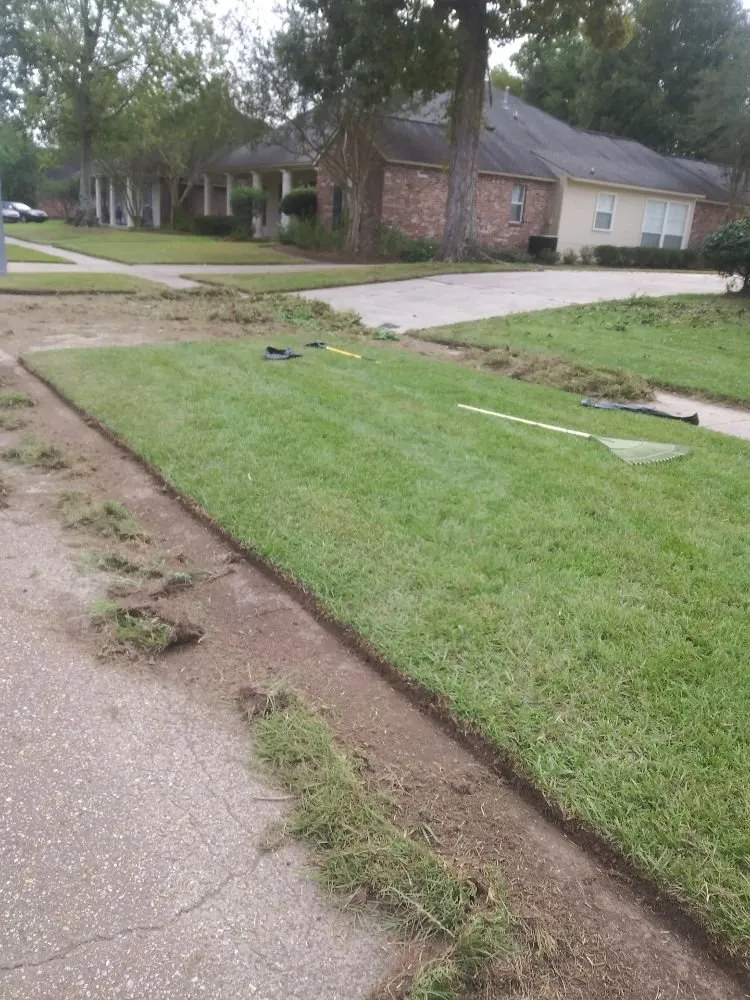 Professional lawn mowing service for beautiful yards in Baker, LA by R&A Lawn Barber