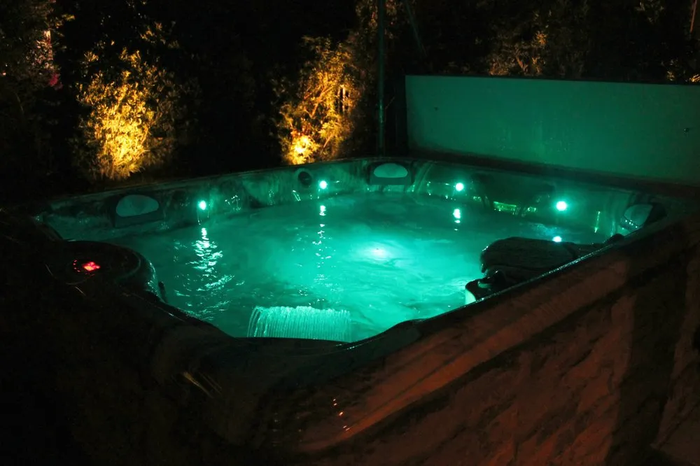 Local landscaping services experts serving Lauderhill, FL - R&A Property Maintenance