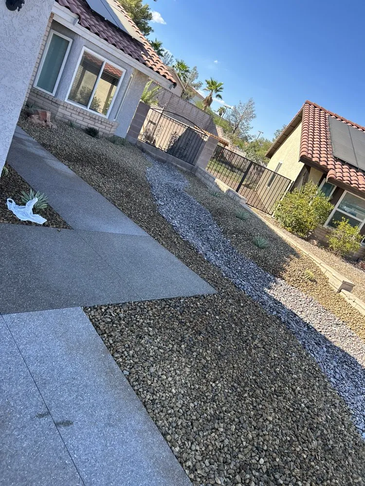 Affordable yard cleanup service in Mesquite, NV by Rabago’s Handyman and Maintenance
