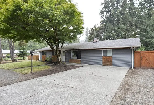 Rabgel Landscaping Logo