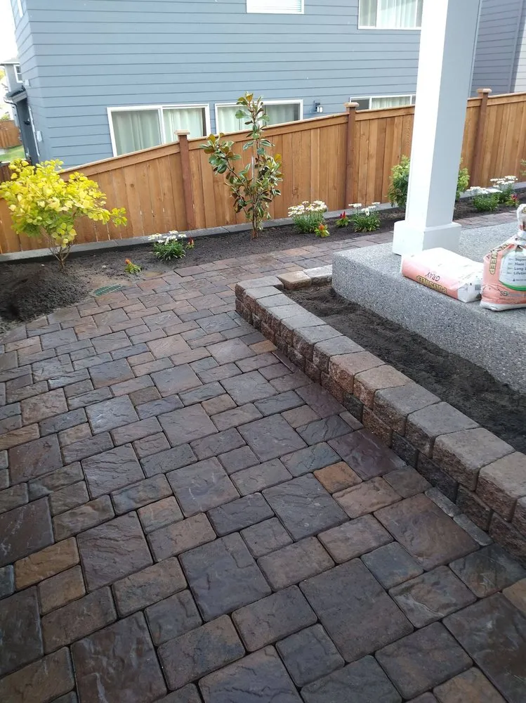 Affordable landscape installation in Norwich, CT - Raccoon Landscaping