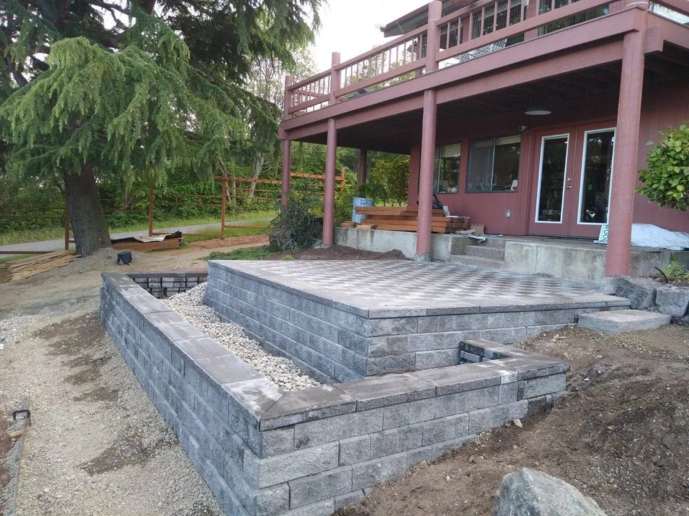 Local lawn care service in Norwich, CT - Raccoon Landscaping