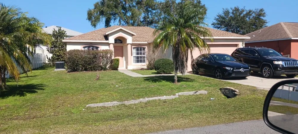 Affordable yard maintenance in Haines City, FL - Radamez Pro Services