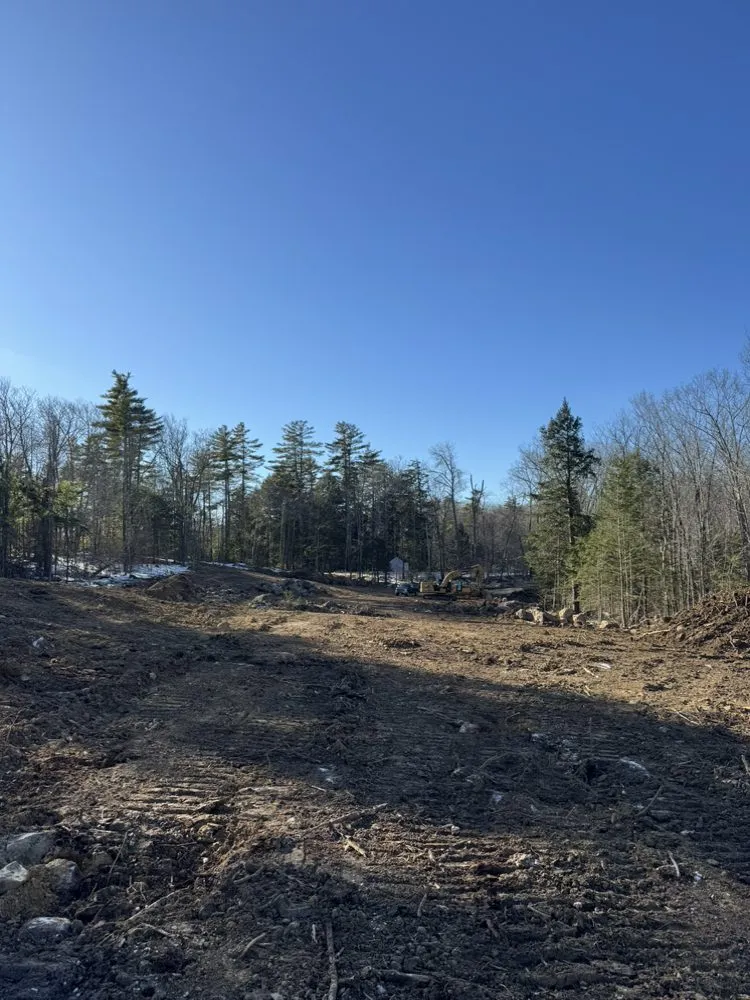 Custom lawn care service for homes across Mont Vernon, NH - Radford Industries