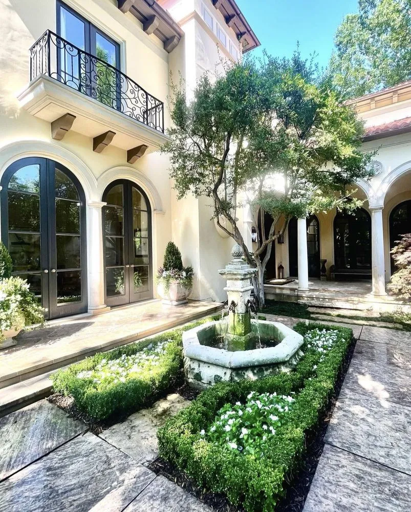 Custom yard maintenance in Dallas, TX by Radiant Gardens Dallas