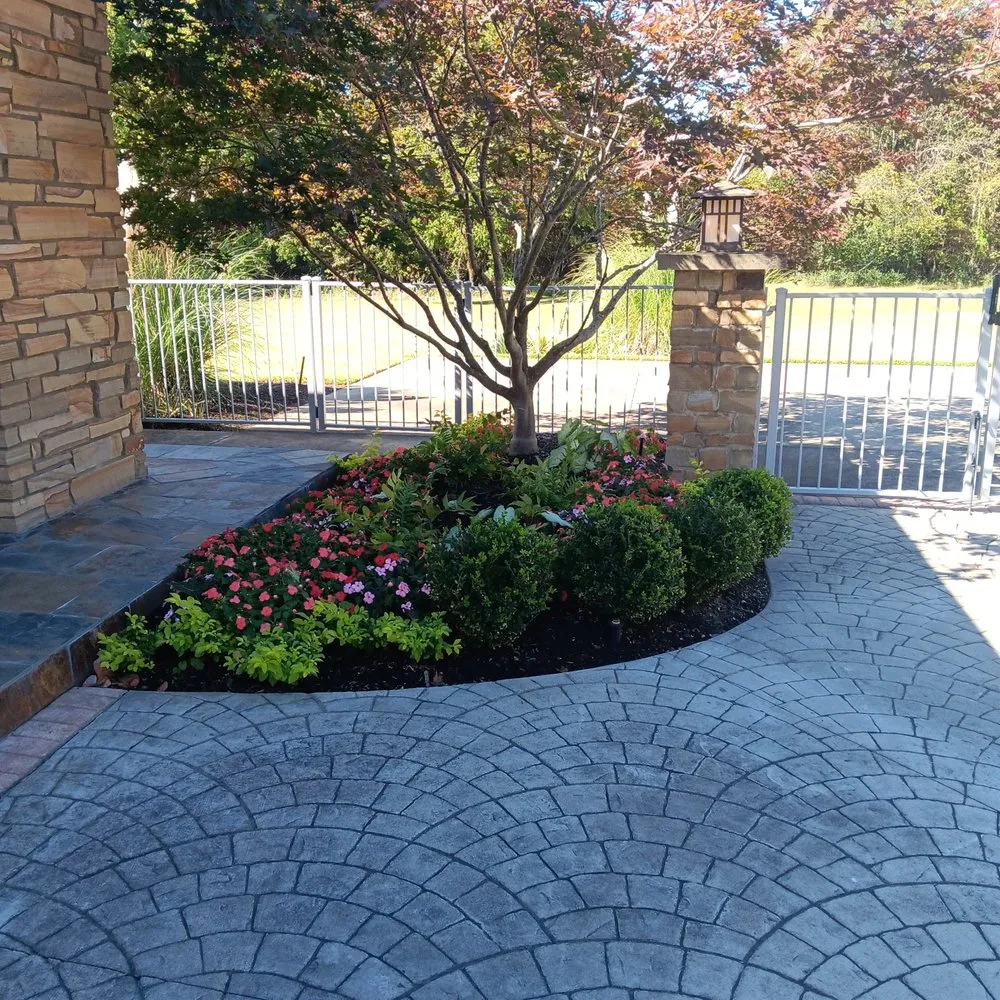 Expert outdoor landscaping in Memphis, TN - Radmer's Landscape Design