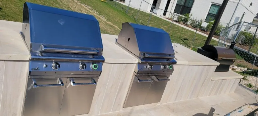 Professional lawn mowing service experts serving Haltom City, TX - Rafael Cruz Lawn Care