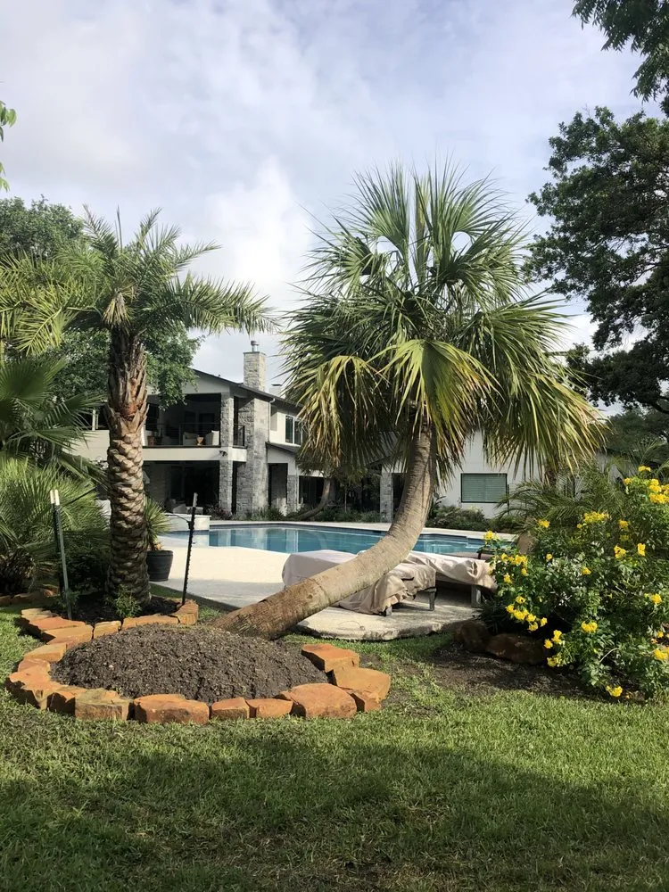 Reliable garden landscaping in Houston, TX - Rafael Enterprises