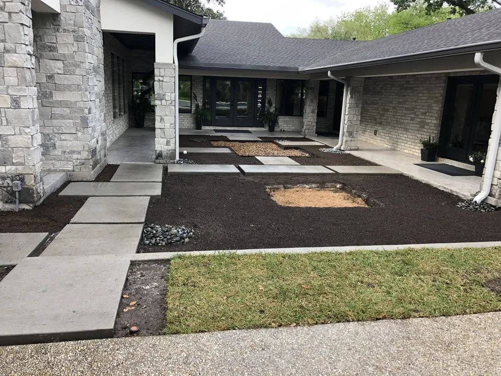 Trusted garden landscaping with custom design in Houston, TX by Rafael Enterprises