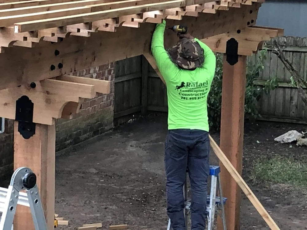 Affordable lawn care service experts serving Houston, TX - Rafael Enterprises