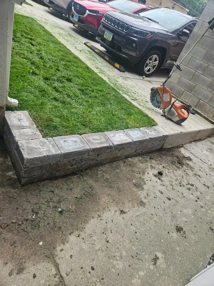 Reliable landscape installation in Chicago, IL by Rafael Landscaping