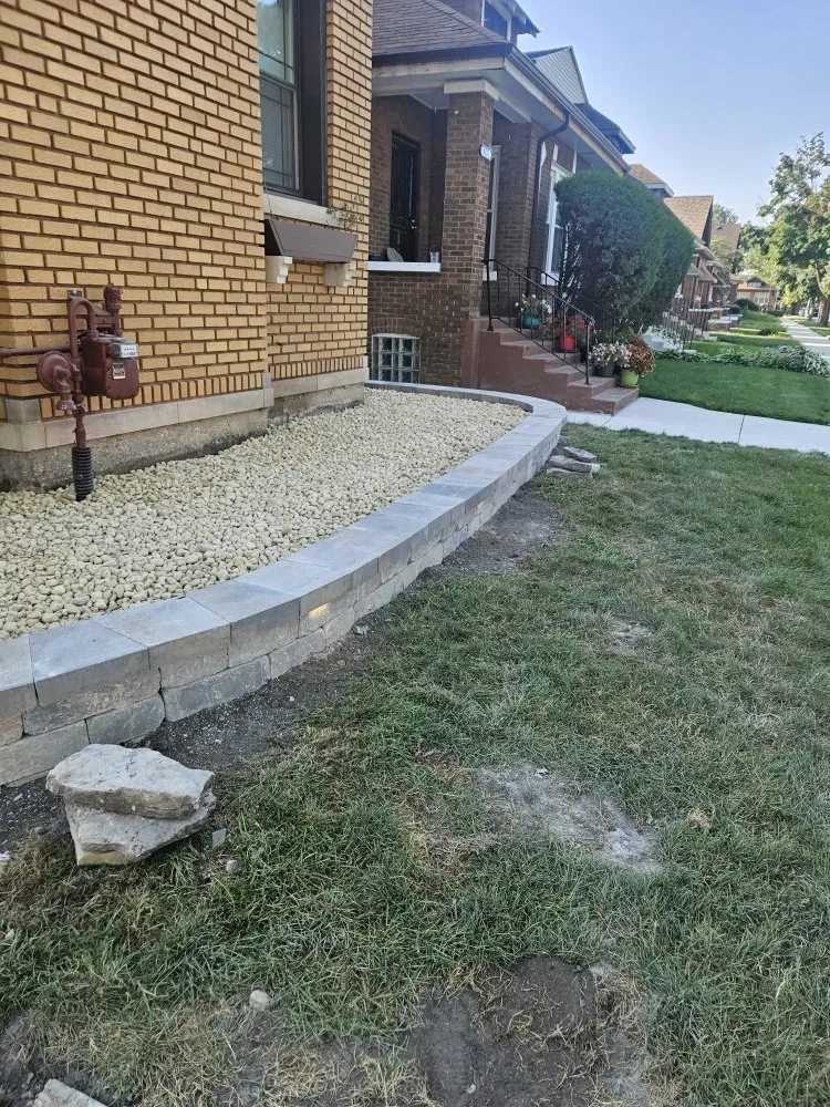 Local landscaping services for residential properties in Chicago, IL by Rafael Landscaping