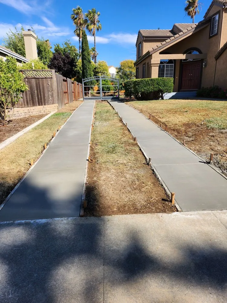 Custom garden landscaping for homes across Millbrae, CA - Rafael Landscaping Services