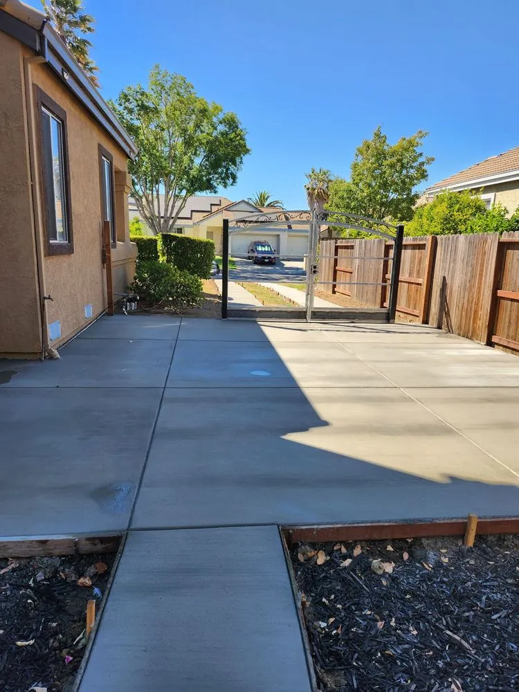 Expert outdoor landscaping in Millbrae, CA - Rafael Landscaping Services