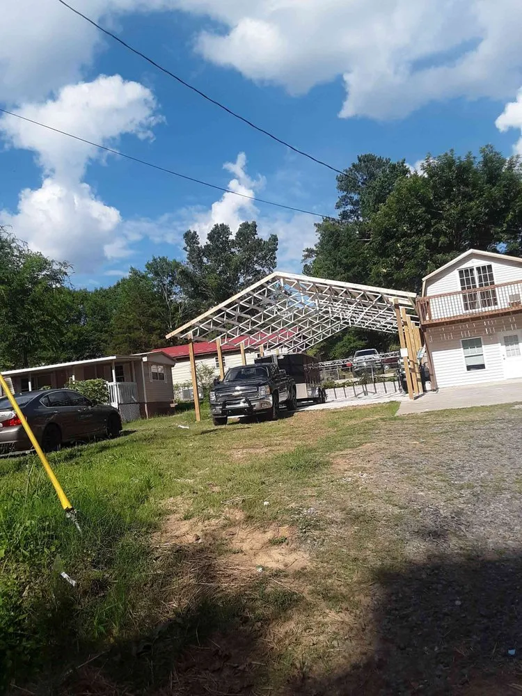 Custom yard maintenance experts serving Dalton, GA - Rafael Merino Landscaping