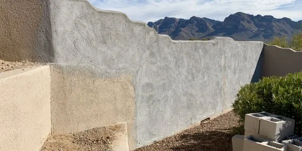 Rafaels Construction & Landscaping Logo