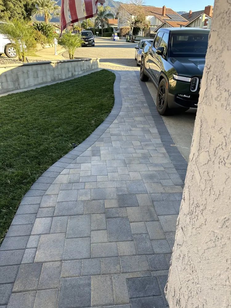 Local yard cleanup service in Rialto, CA by Rafael's Landscape