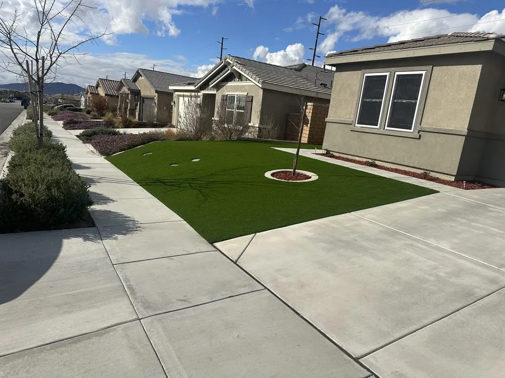 Expert residential landscaping in Rialto, CA - Rafael's Landscape