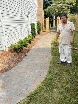 Rafael's Landscaping Logo