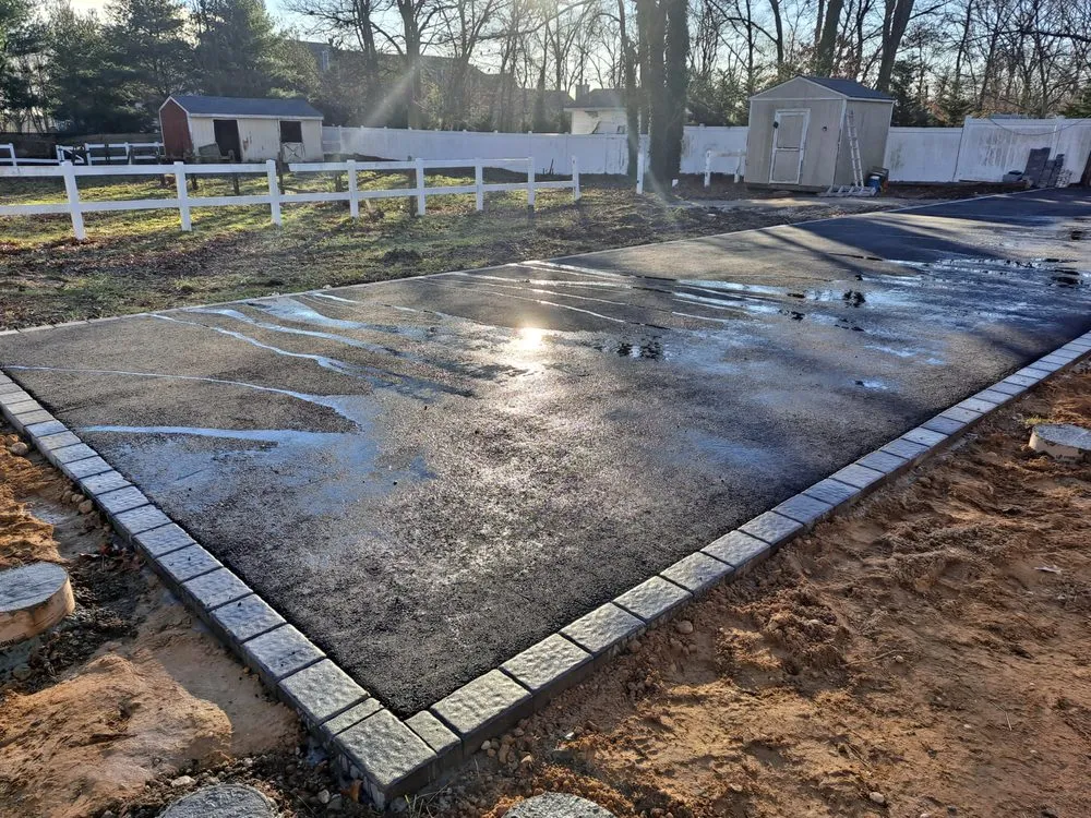 Local yard cleanup service for beautiful yards in Oceanside, NY by Raffaele Outdoor Concepts