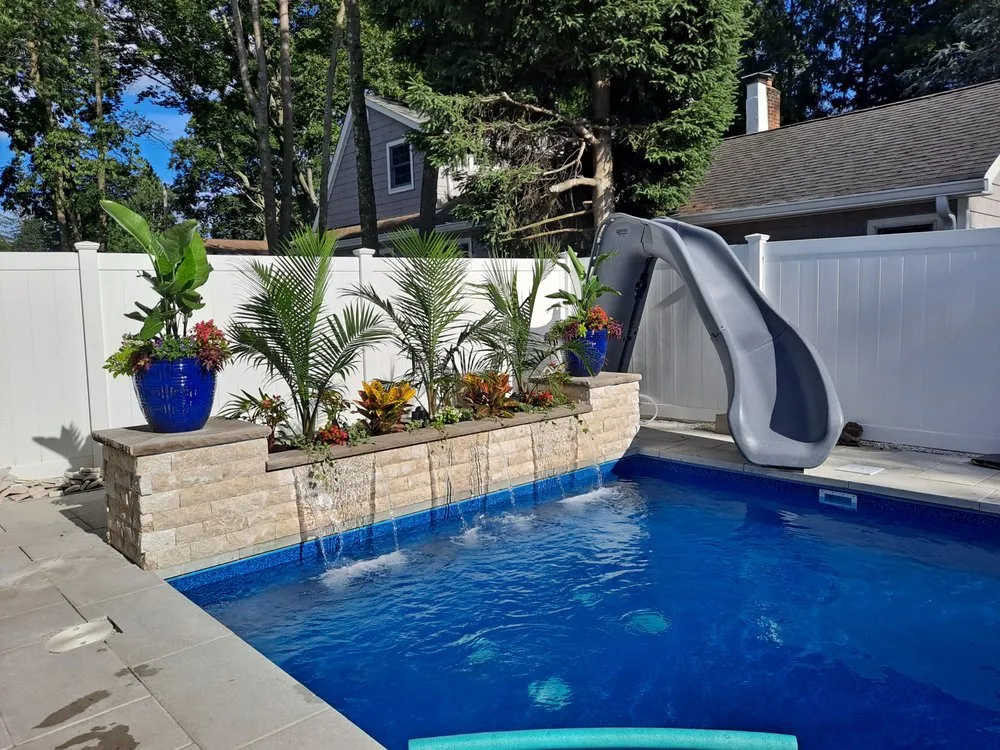 Professional lawn care service in Oceanside, NY - Raffaele Outdoor Concepts