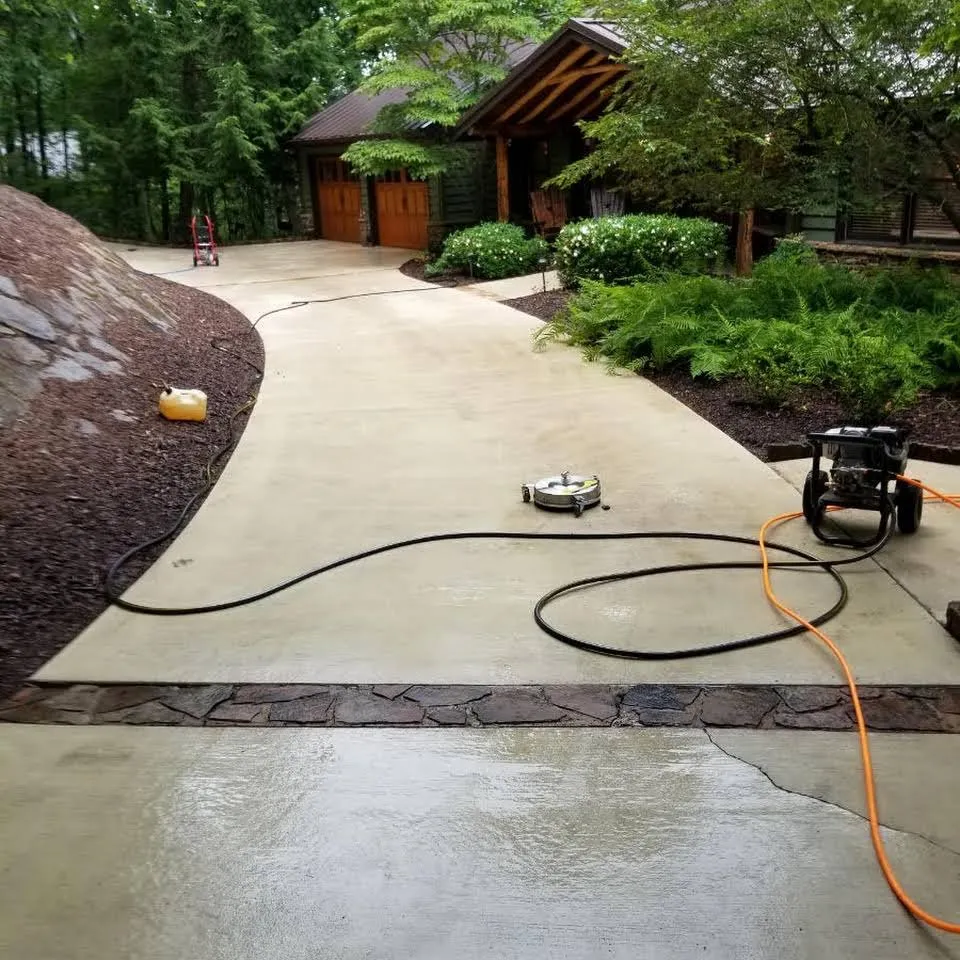 Local landscape installation near you across Gainesville, GA - Ragans Gutter cleaning, Pressure washing, and Lawn Care
