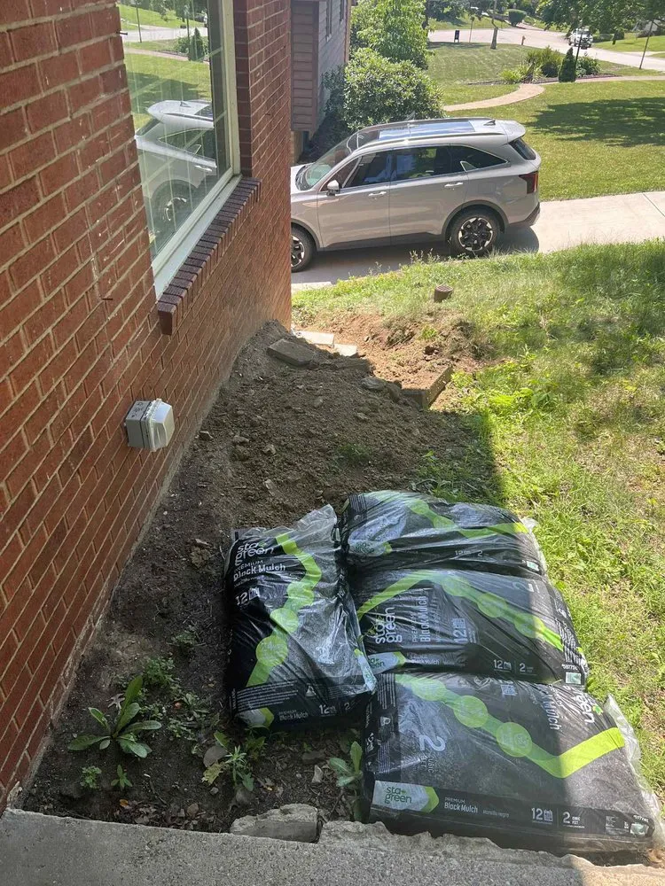 Top-rated outdoor landscaping for homes in Jefferson Hills, PA by Rahn’s Lawns