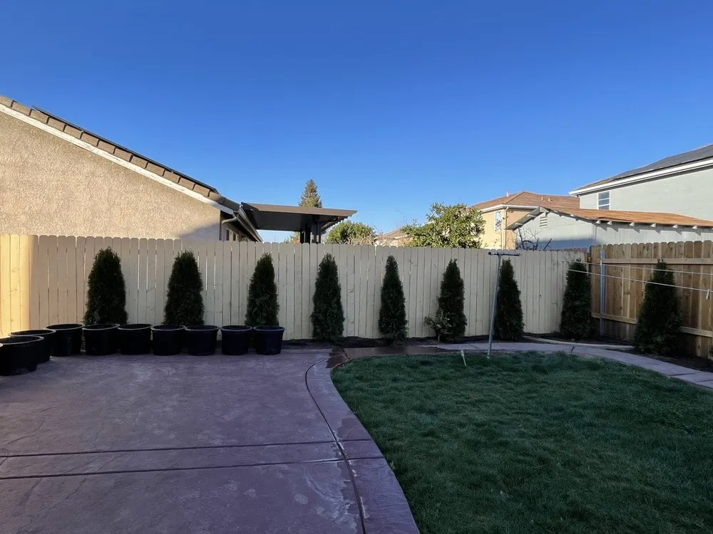 Top-rated garden landscaping in Yuba City, CA by Rai Lawn Services