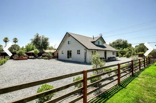 Rai Lawn Services Logo