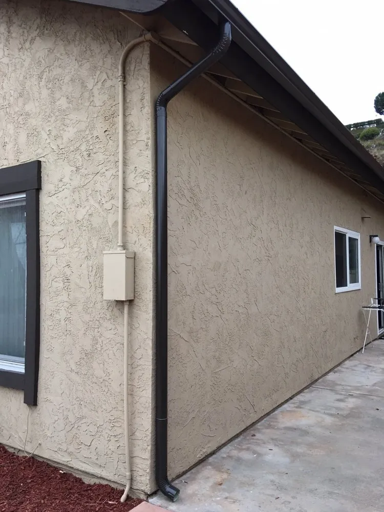 Top-rated yard maintenance for beautiful yards across Santee, CA - Rain Water Systems