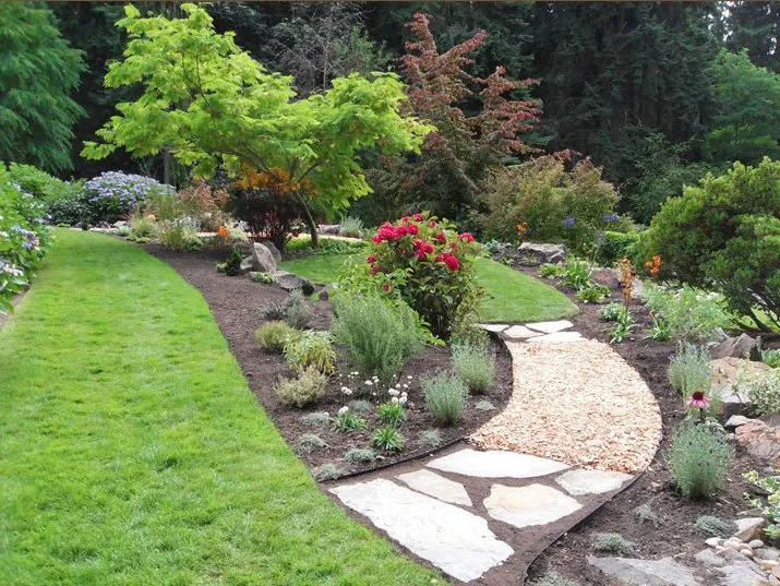 Reliable garden landscaping experts serving Everett, WA - Rainbow Gardening & Landscaping