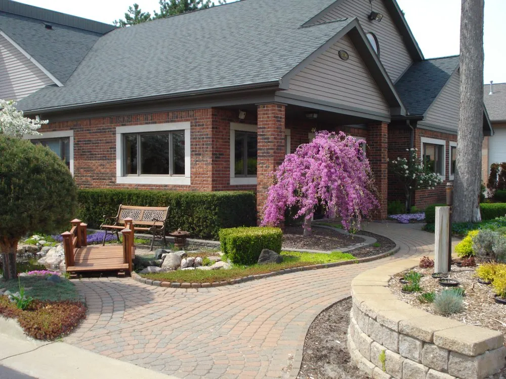 Local landscape installation experts serving Shelby Township, MI - Rainbow Landscaping