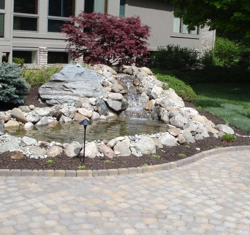 Top-rated residential landscaping experts serving Shelby Township, MI - Rainbow Landscaping