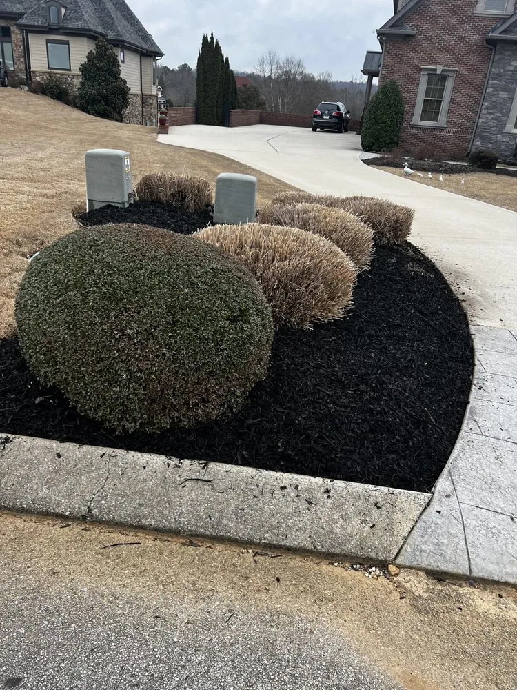 Custom landscape design experts serving Chattanooga, TN - Rainbow Lawn Care