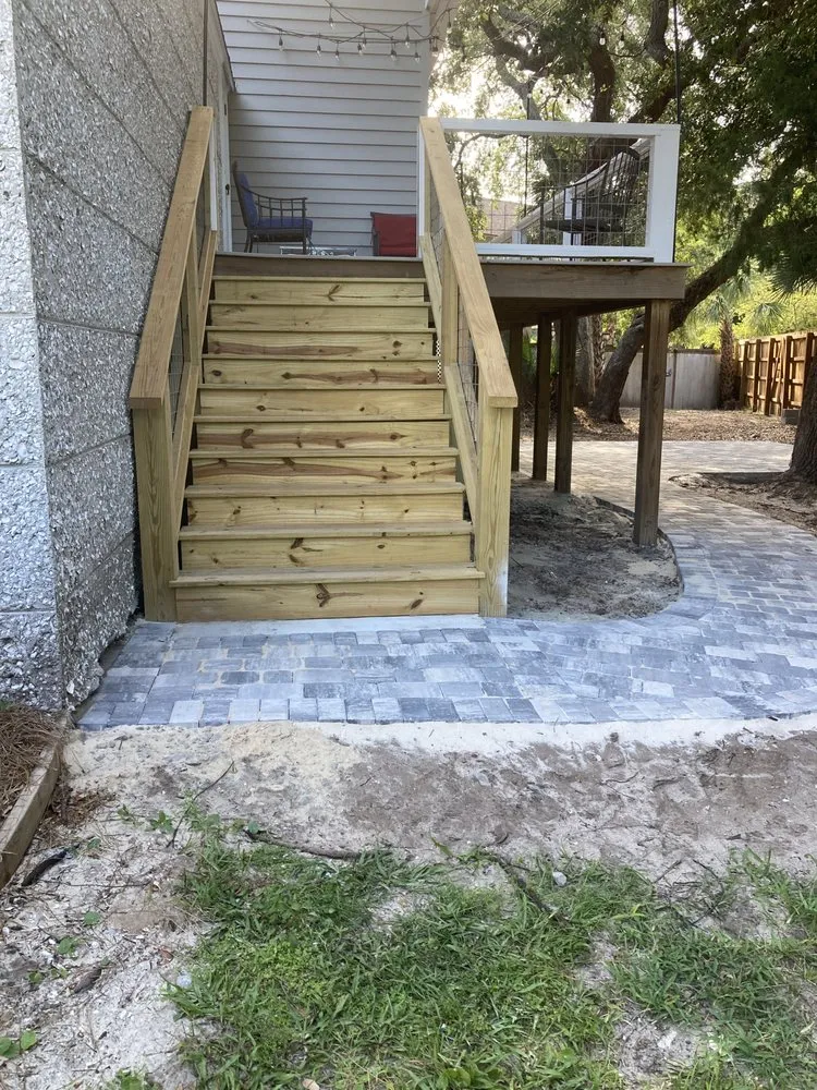 Local lawn mowing service for homes in Brunswick, GA by Rainbow Services