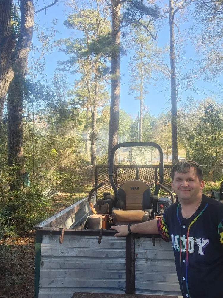 Expert yard cleanup service for outdoor upgrades across Livingston, TX - Rainbows Yard Maintenance