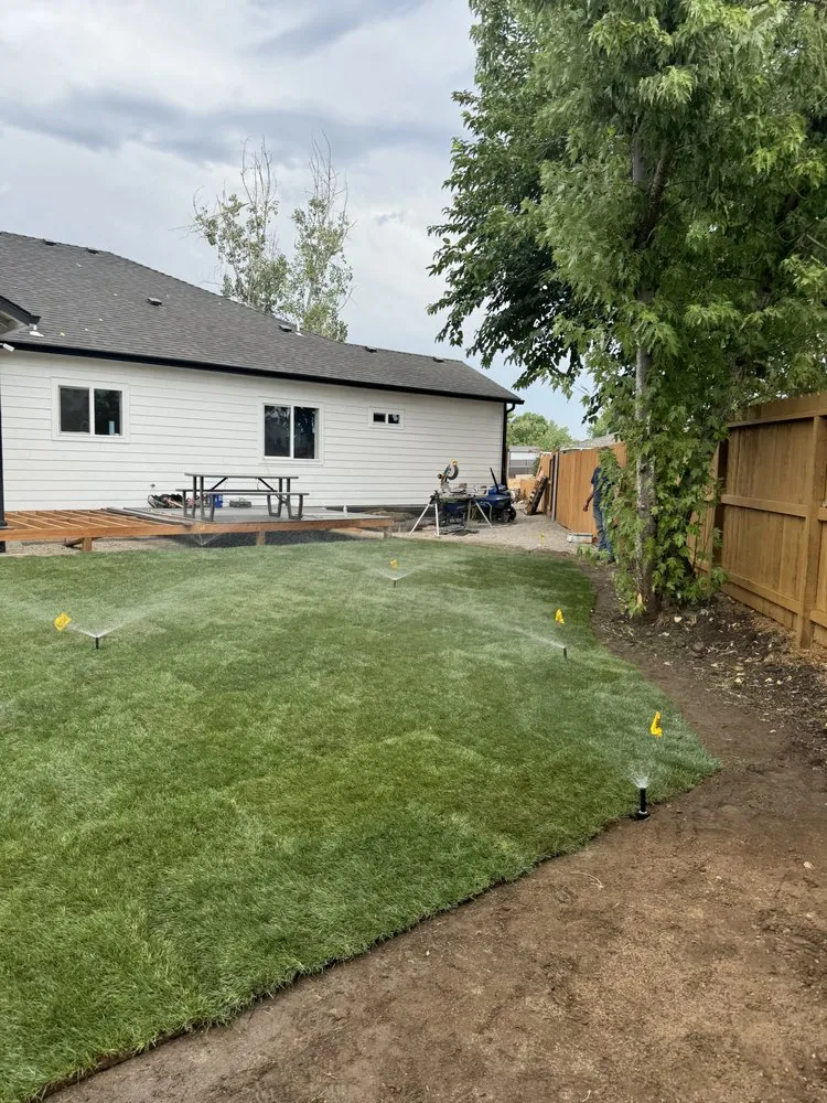 Custom landscaping services experts serving Medford, OR - Raindrop Landscape & Maintenance