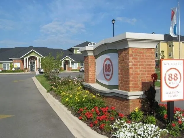Local lawn care service experts serving Argenta, IL - Rainey Nursery
