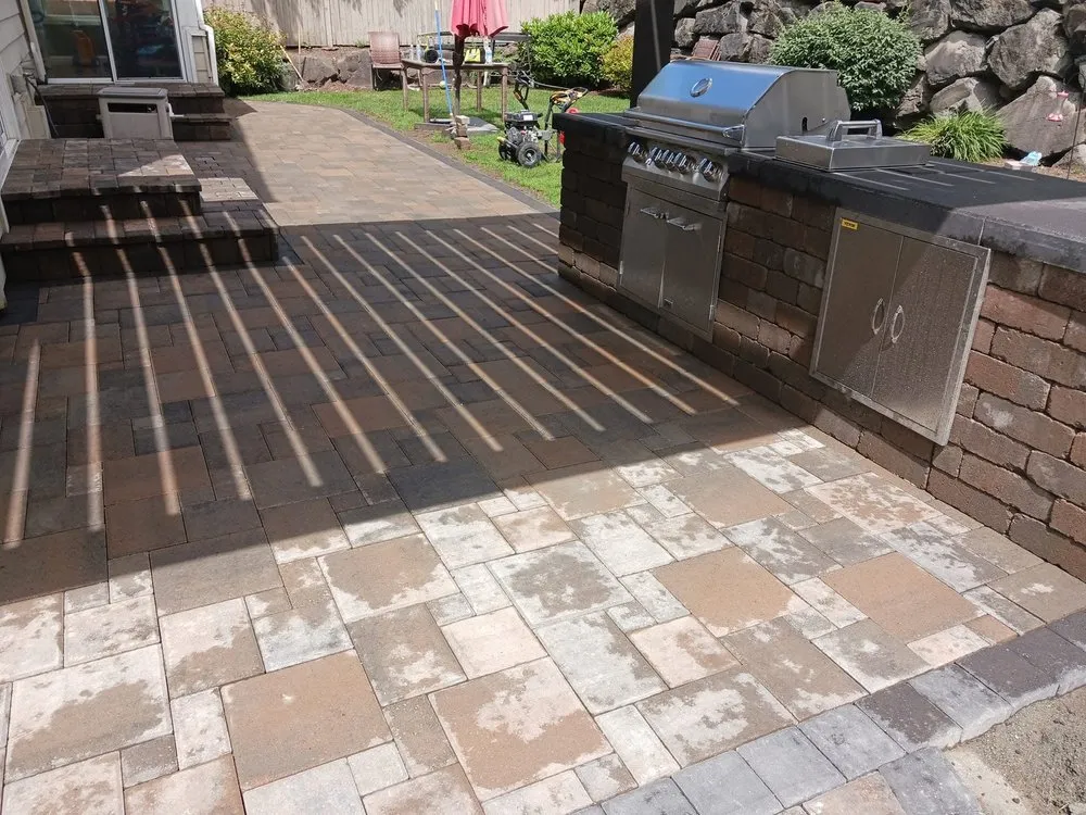 Expert lawn mowing service in Seattle, WA by Rainier Pavers