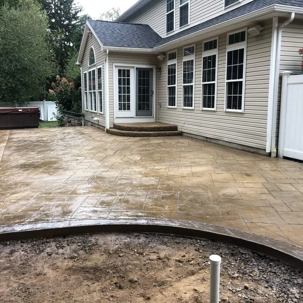 Expert yard maintenance near you in Seattle, WA by Rainier Pavers