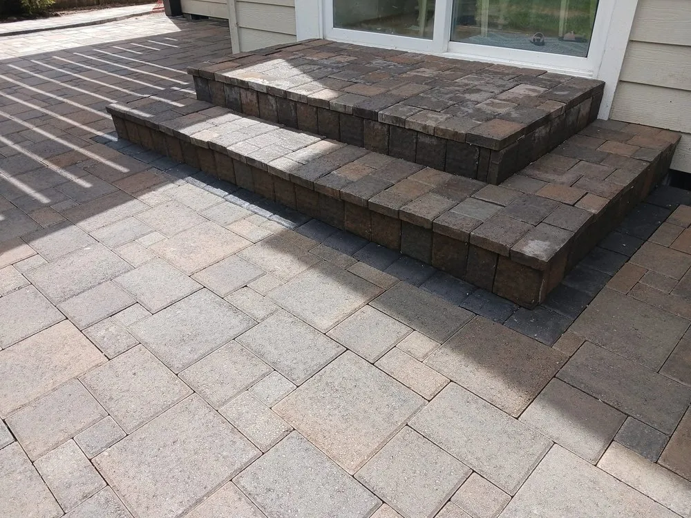 Top-rated outdoor landscaping in Seattle, WA - Rainier Pavers