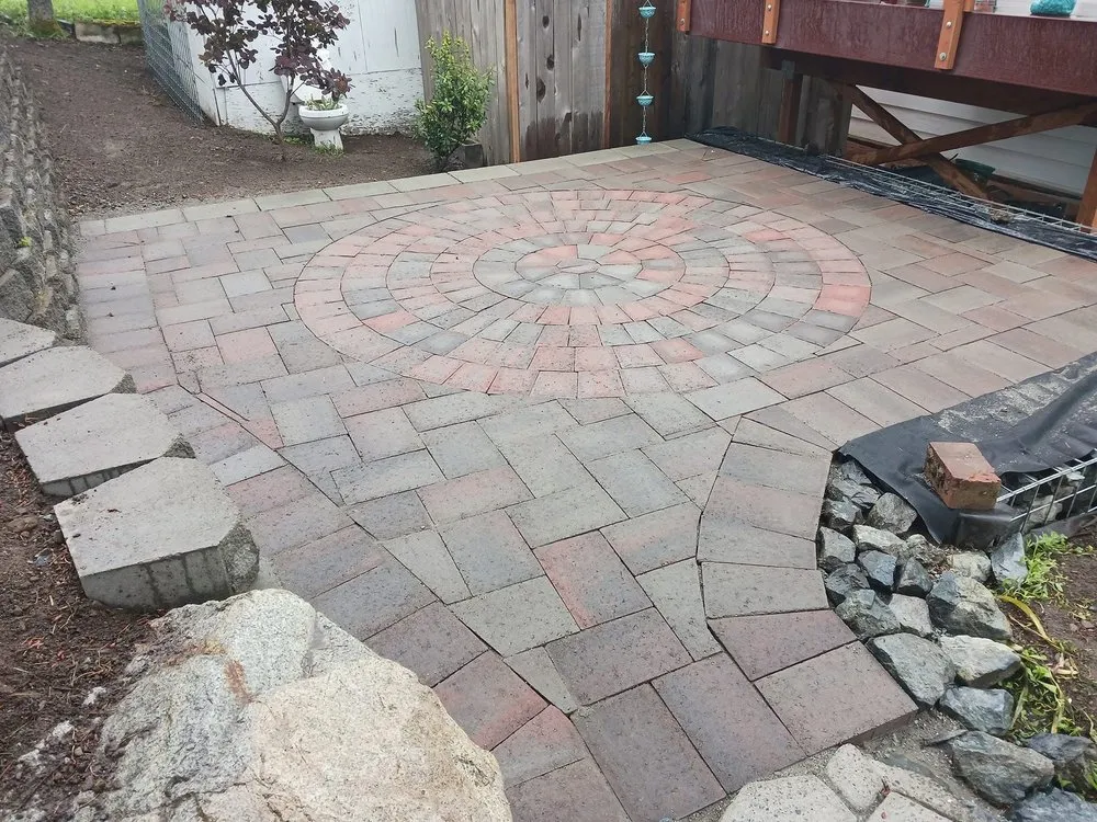 Expert lawn mowing service in Seattle, WA by Rainier Pavers