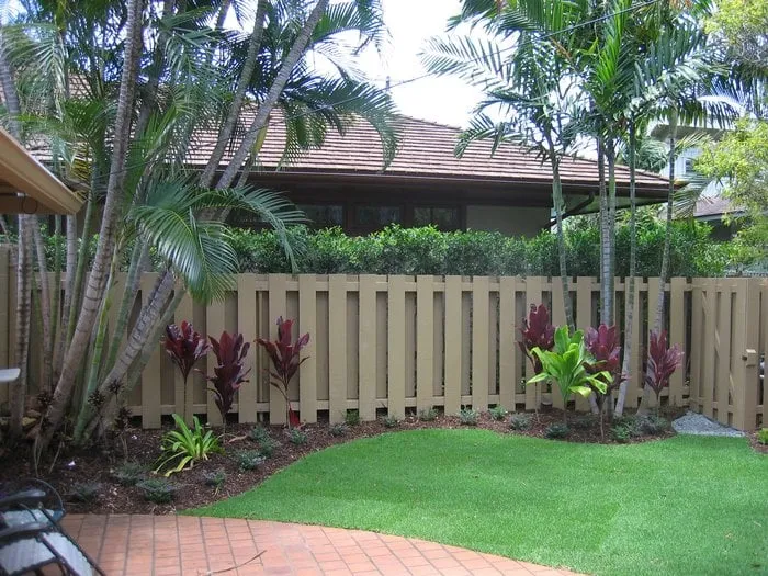 Custom lawn care service in Aiea, HI - Rainmaker Landscaping