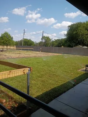 Rains Lawn and Landscaping Logo