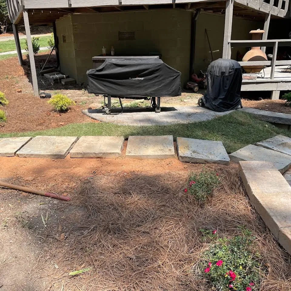 Expert yard cleanup service experts serving Hartwell, GA - Raintree Landscape