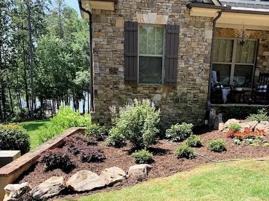 Top-rated garden landscaping for homes across Hartwell, GA - Raintree Landscape