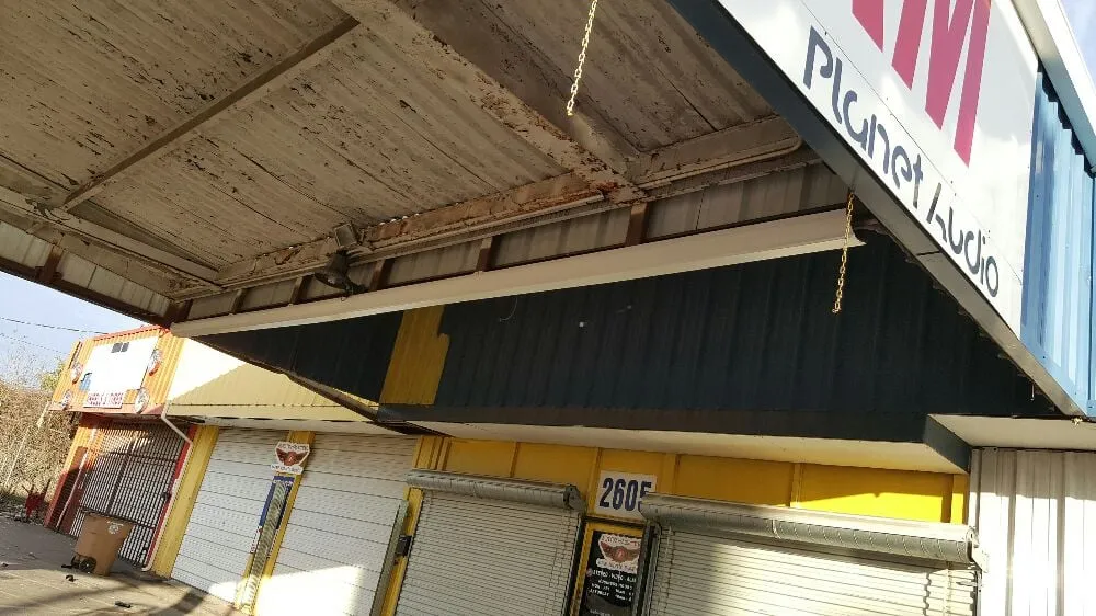 Affordable lawn care service near you in Austin, TX by Raintree Seamless Gutters