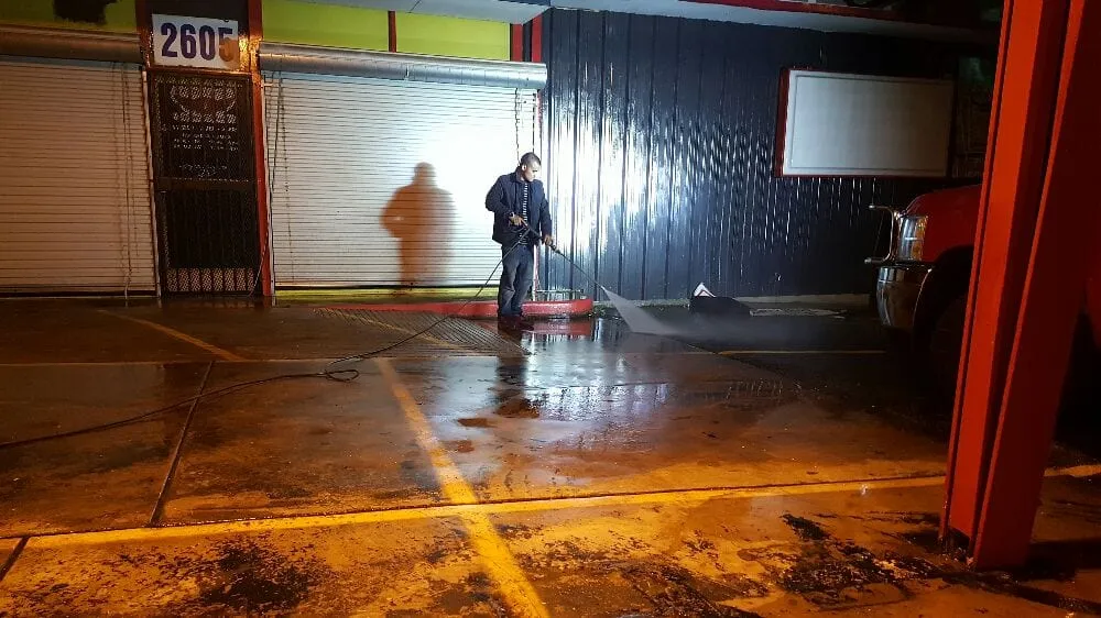 Trusted yard cleanup service experts serving Austin, TX - Raintree Seamless Gutters