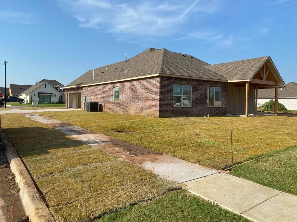 Professional yard cleanup service in Tulsa, OK - Raising Blades Sod