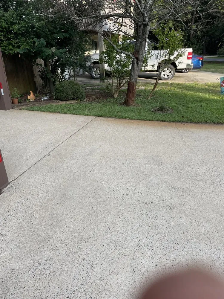 Local garden landscaping for year-round maintenance in Kill Devil Hills, NC by Raising Kanes Landscaping